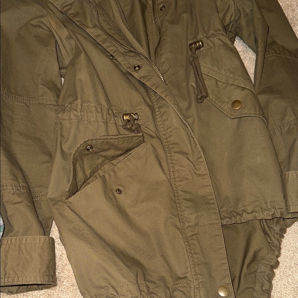 Olive Green Hooded army Jacket - Picture 3 of 4